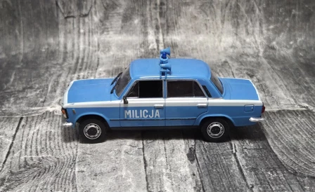 Kultowe Auta PRL Fiat 125p Milicja skala 1/43 | KateCars