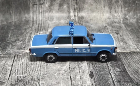 Kultowe Auta PRL Fiat 125p Milicja skala 1/43 | KateCars