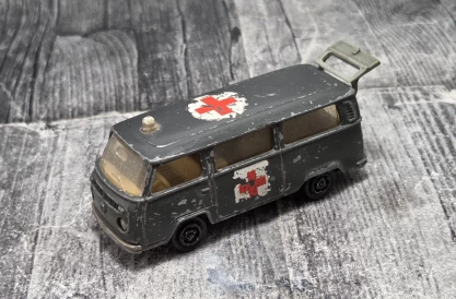 Majorette VW T2 Military Ambulance – Unikatowy Model Vintage | KateCars