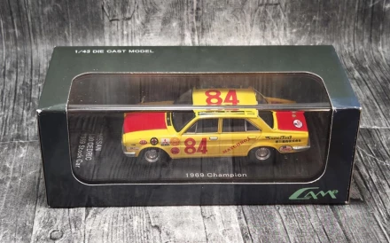 Nissan 130 Cedric 1969 Champion "Matchbox" JGTC skala 1:43