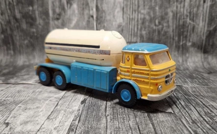 Miniaturas JOAL Pegaso Butano Made in Spain