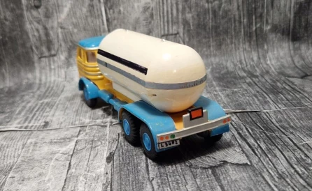 Miniaturas JOAL Pegaso Butano Made in Spain