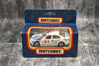 Matchbox MB31 BMW 5-Series 535i typ 34 "FINA" (1989)