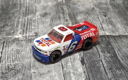 Matchbox Chevrolet Super Truck "Total" (1995)