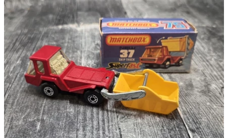 Matchbox Superfast MB37 Skip Truck