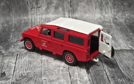 Solido Land Rover 109 Fire Engine (straż pożarna) skala 1/43
