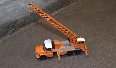 Premium Classixxs Tatra T148 Crane Truck skala 1/43 Orange