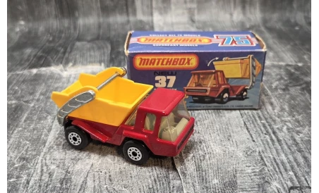 Matchbox Superfast MB37 Skip Truck