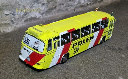 PMA Mercedes-Benz O302 "Polen" r. 1974 skala 1/43