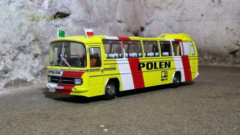 PMA Mercedes-Benz O302 "Polen" r. 1974 skala 1/43