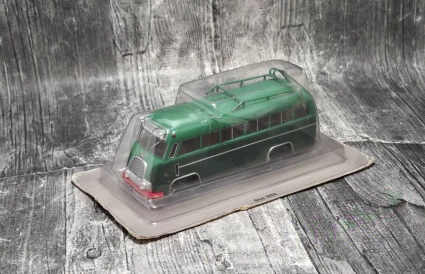 Autobus Star N52 skala 1/72