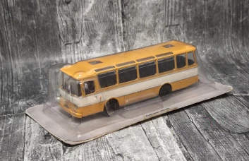 Autobus Autosan H9-03 skala 1/72